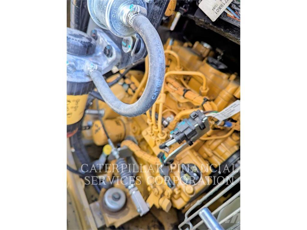 CAT 302.707CR Koparki gąsienicowe