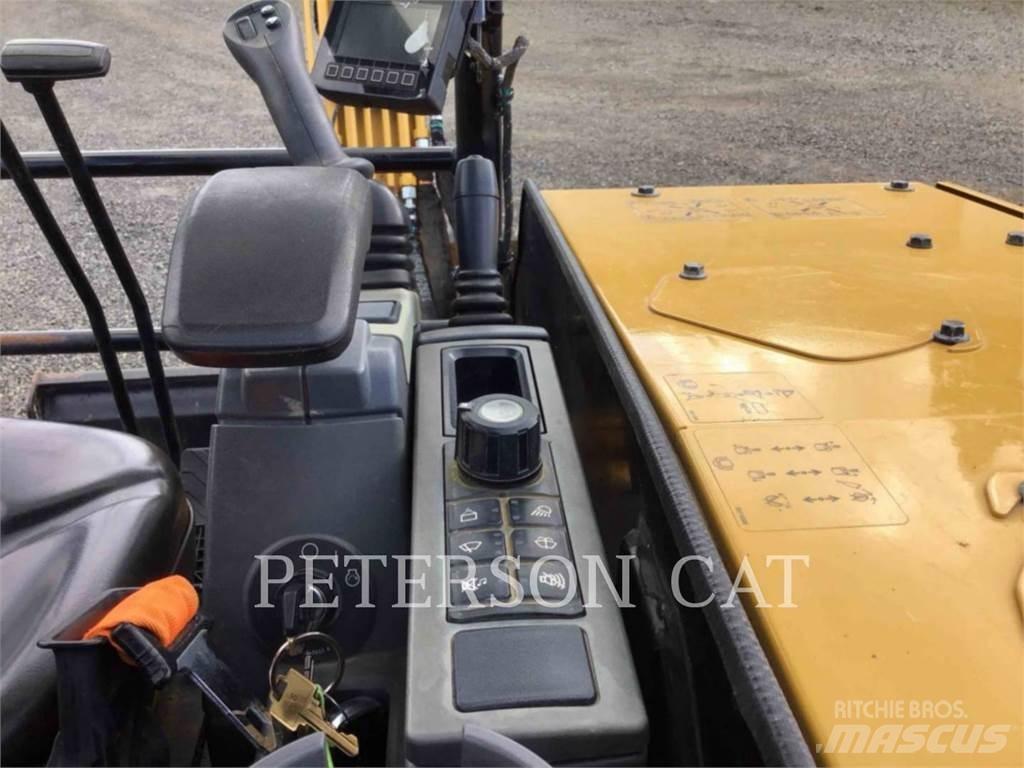 CAT 304 Koparki gąsienicowe