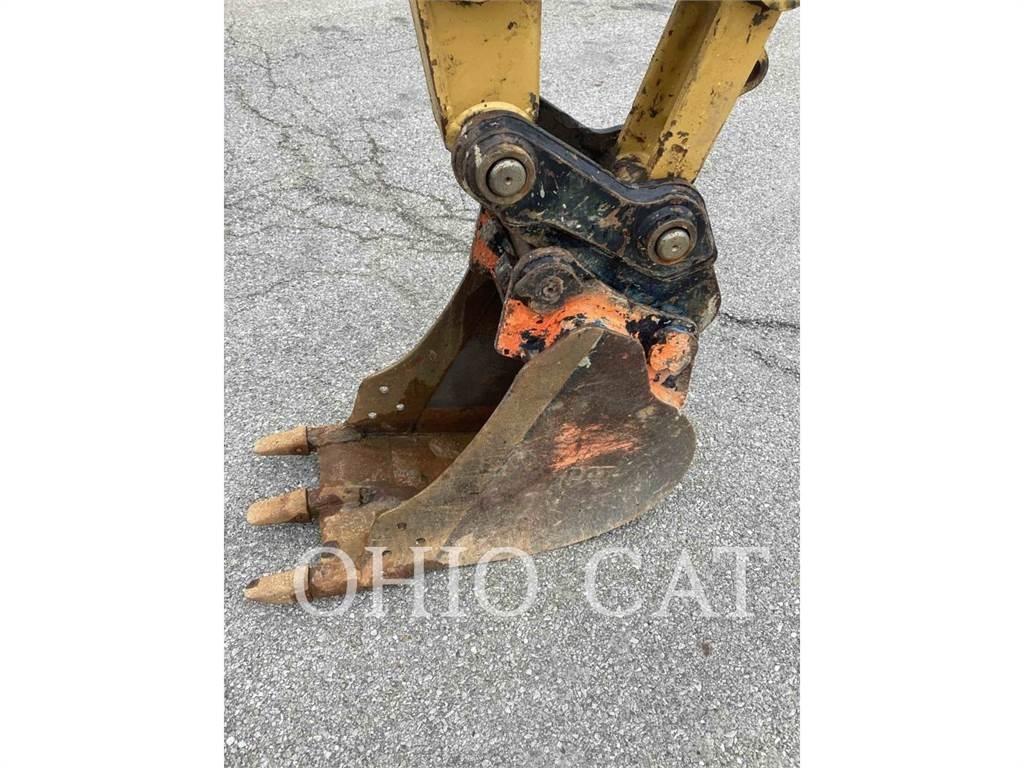 CAT 305 07 Minikoparki