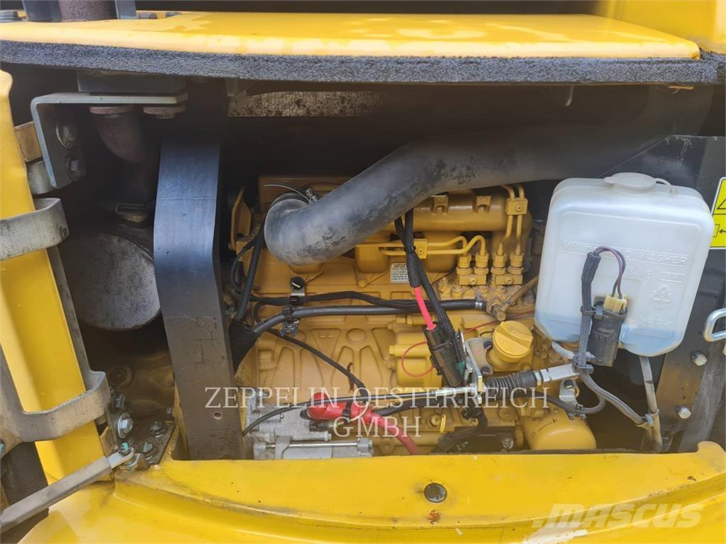 CAT 305.5E2CR Koparki gąsienicowe