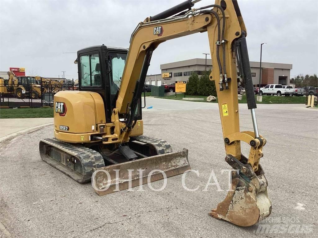 CAT 305E2CR Minikoparki