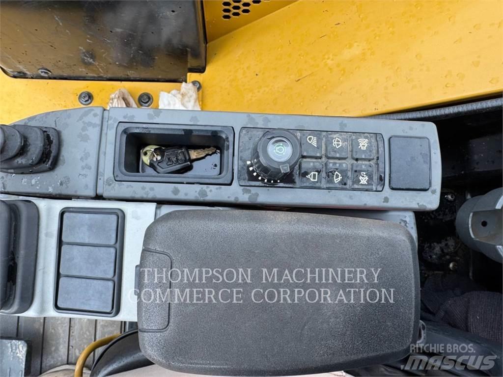 CAT 30607CR Koparki gąsienicowe