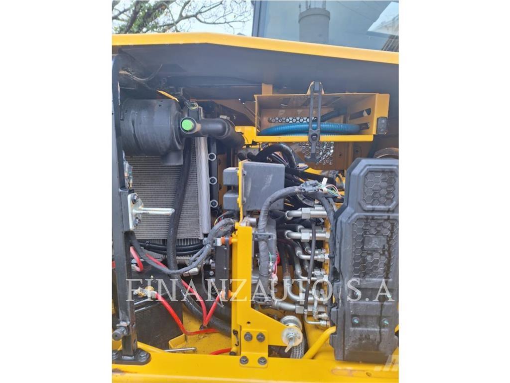 CAT 310 Koparki gąsienicowe