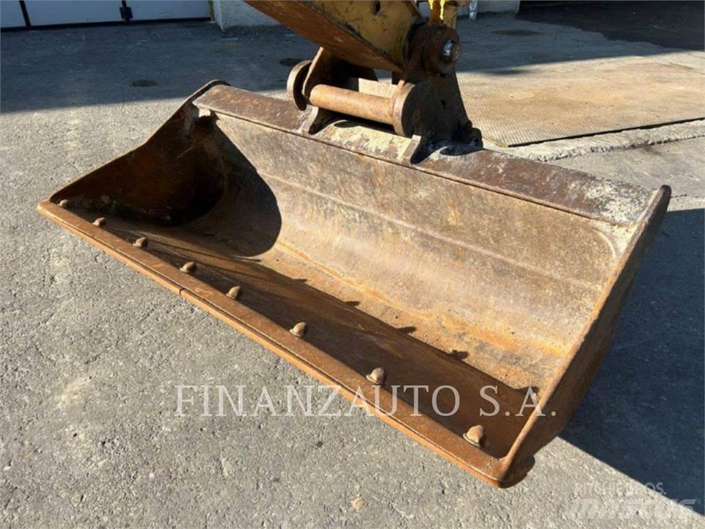 CAT 318F Koparki gąsienicowe