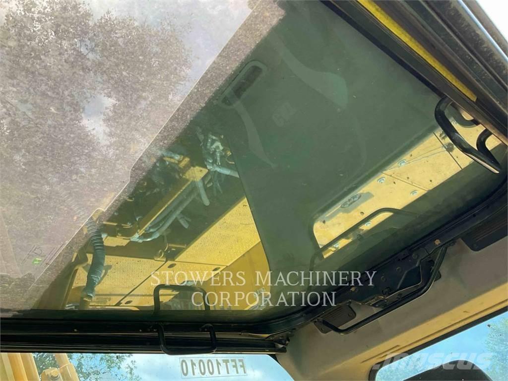 CAT 318FL Koparki gąsienicowe