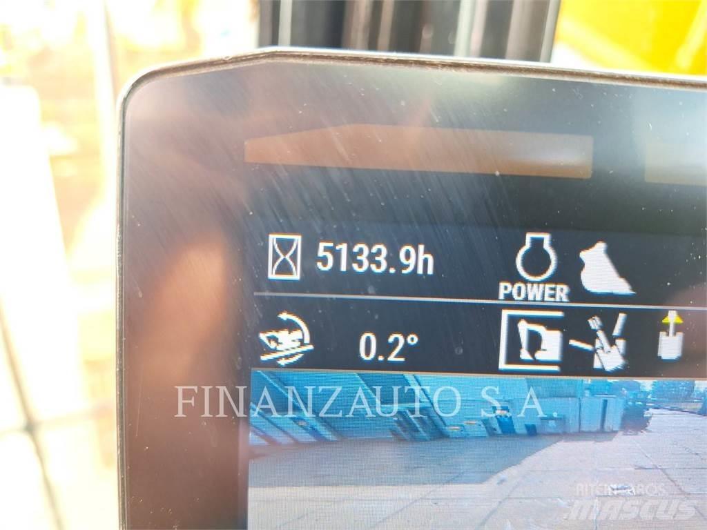 CAT 320 Koparki gąsienicowe