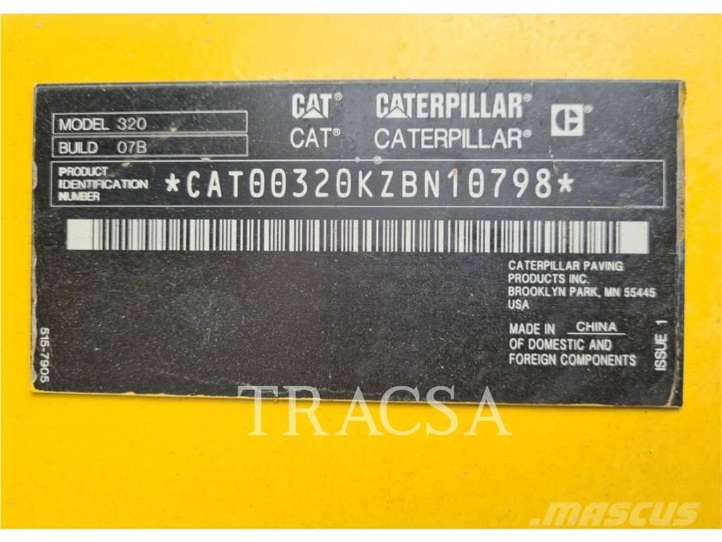 CAT 320 Koparki gąsienicowe
