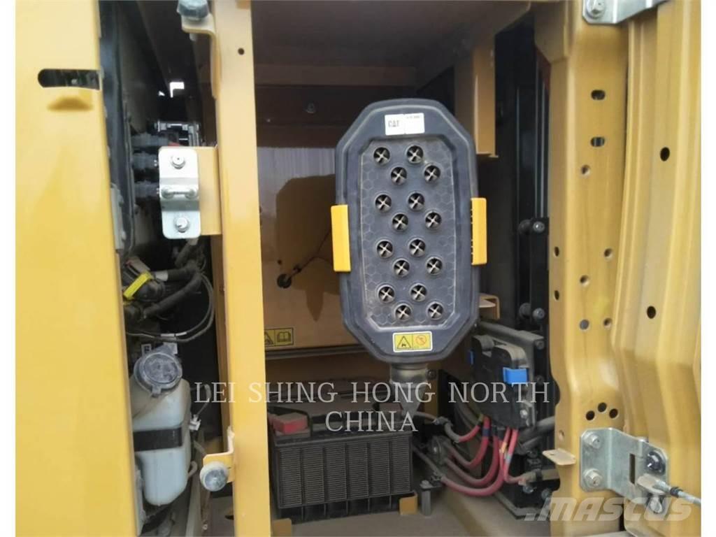 CAT 320-07 Koparki gąsienicowe