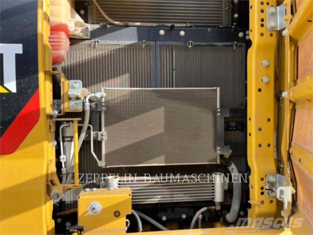 CAT 320-07A Koparki gąsienicowe