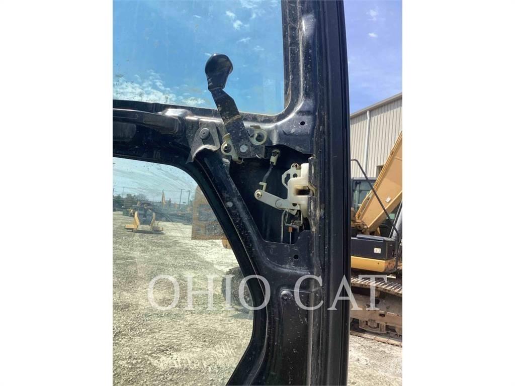 CAT 320 STD Koparki gąsienicowe
