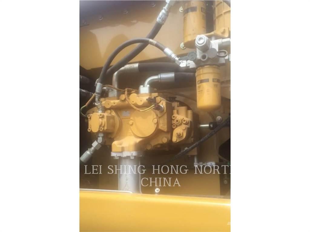 CAT 320D2 Koparki gąsienicowe