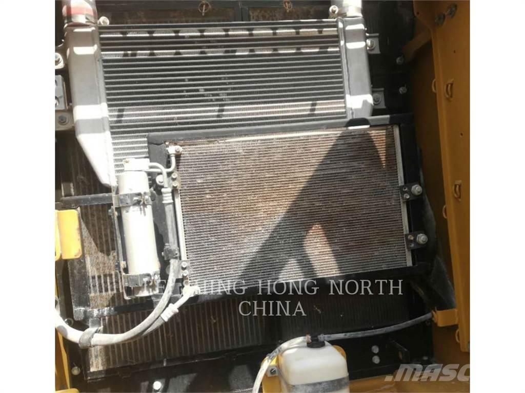 CAT 320D2 Koparki gąsienicowe