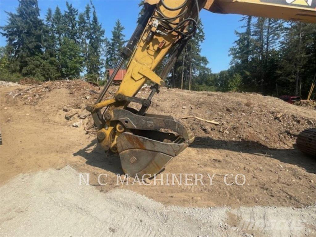 CAT 320E Koparki gąsienicowe