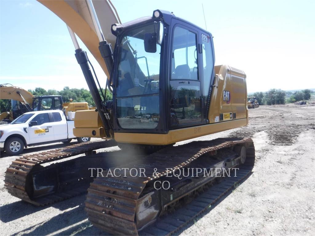 CAT 323 Koparki gąsienicowe