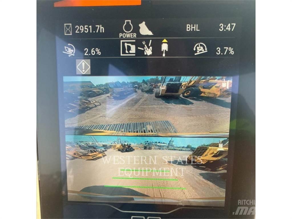 CAT 323 Koparki gąsienicowe
