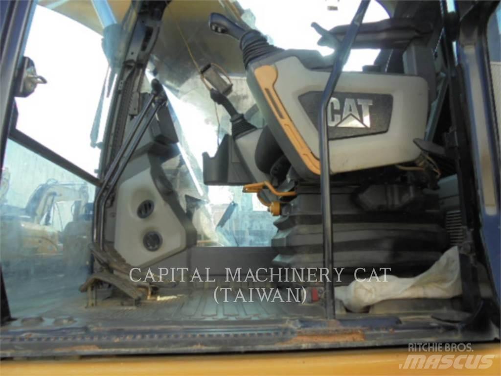 CAT 323-07 Koparki gąsienicowe