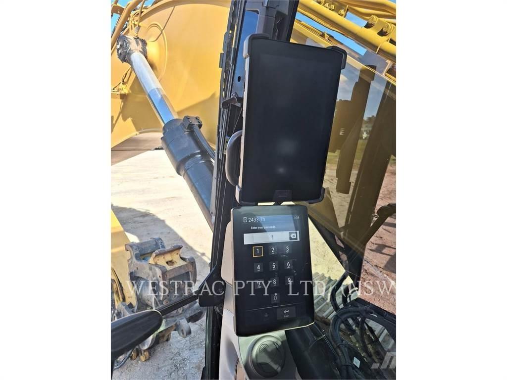 CAT 323-07 Koparki gąsienicowe