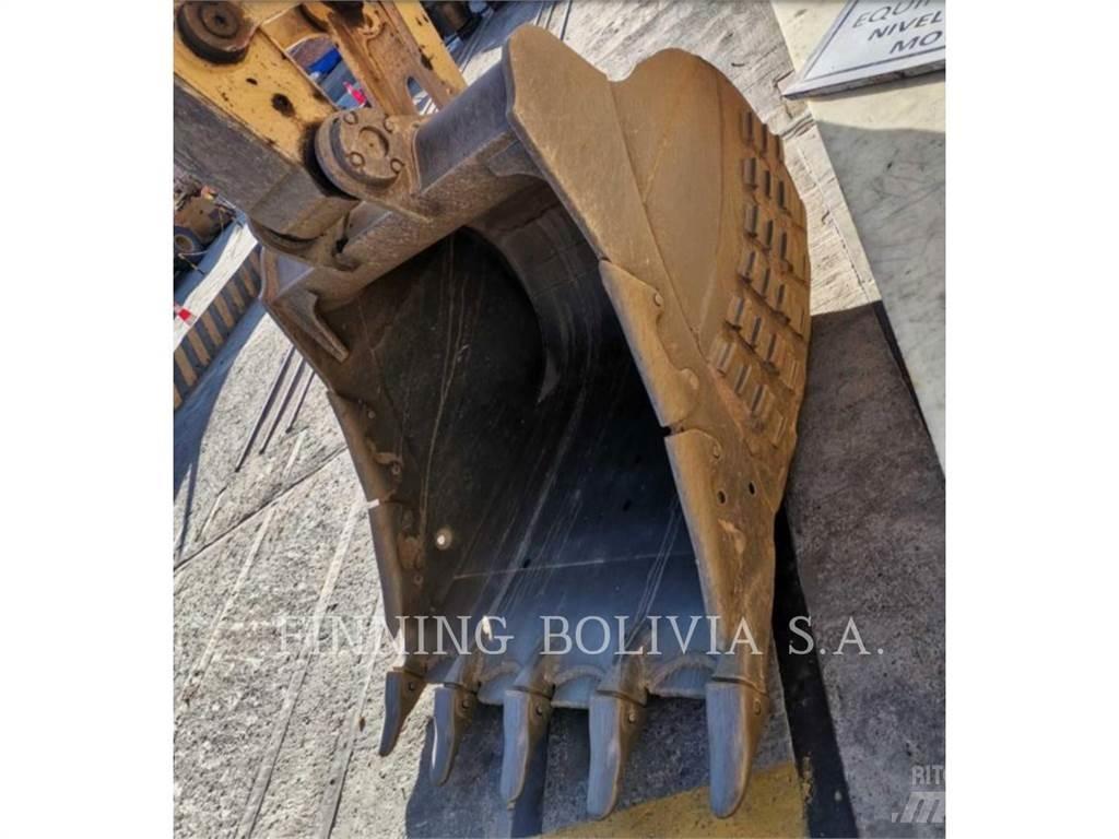 CAT 323-07 Koparki gąsienicowe