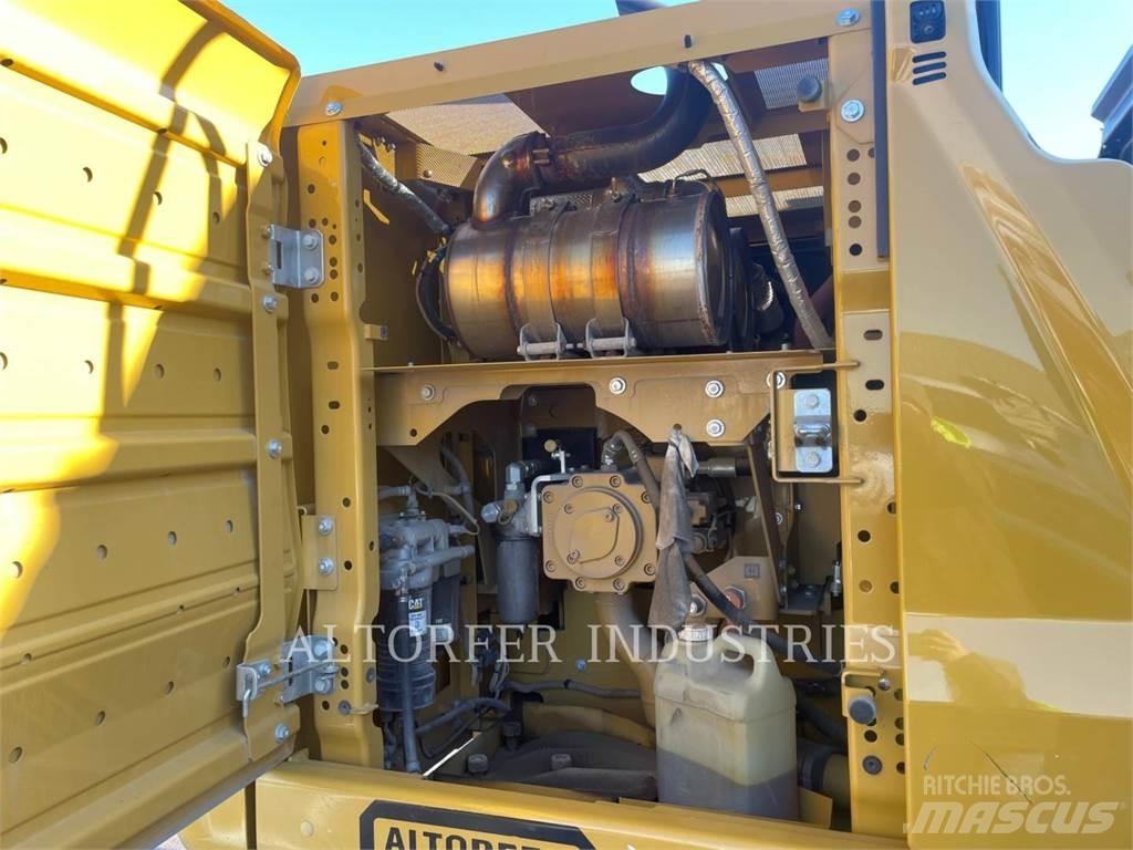 CAT 323-07 Koparki gąsienicowe