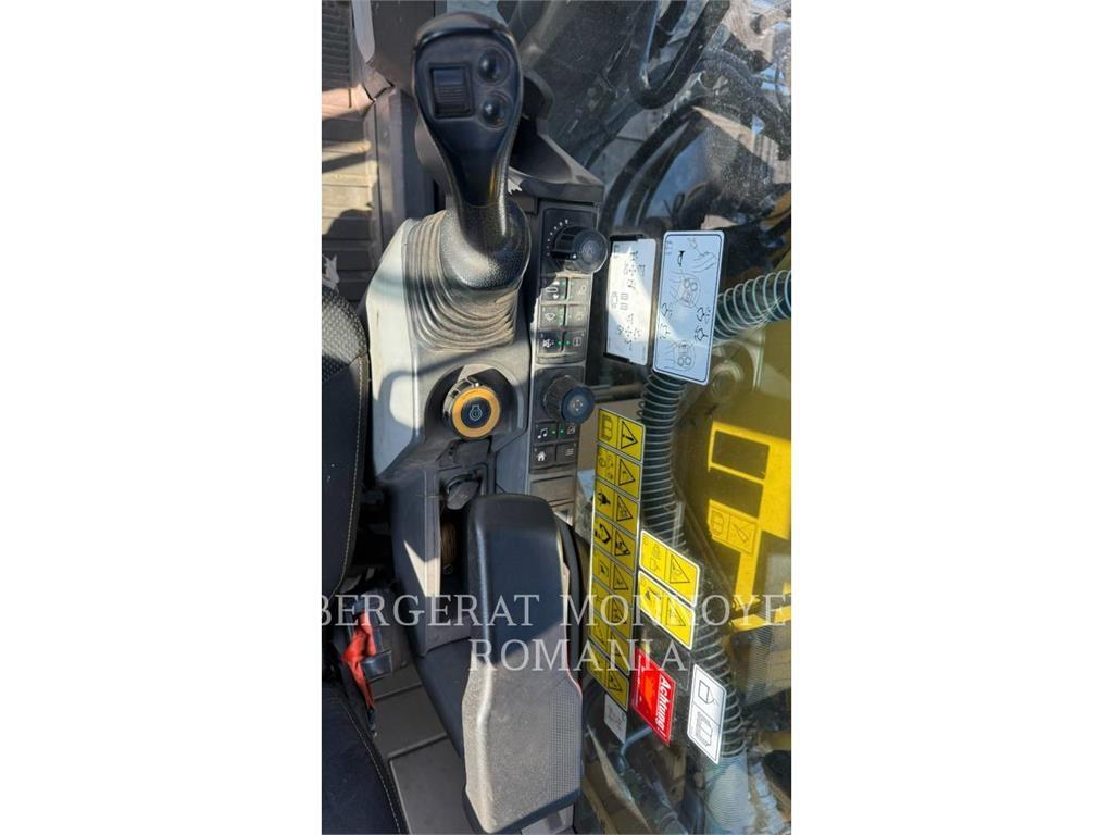 CAT 323-07 Koparki gąsienicowe