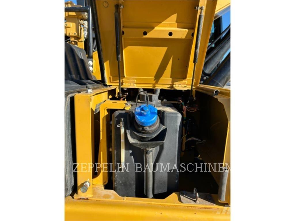 CAT 323-07B Koparki gąsienicowe