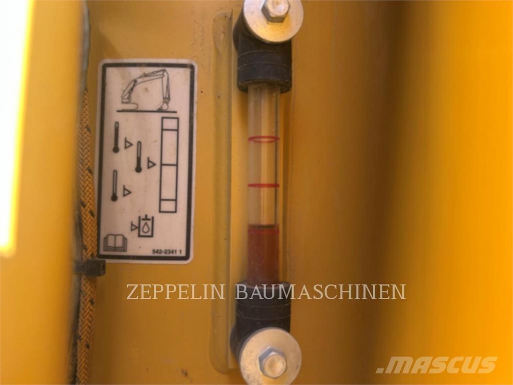 CAT 323-07B Koparki gąsienicowe