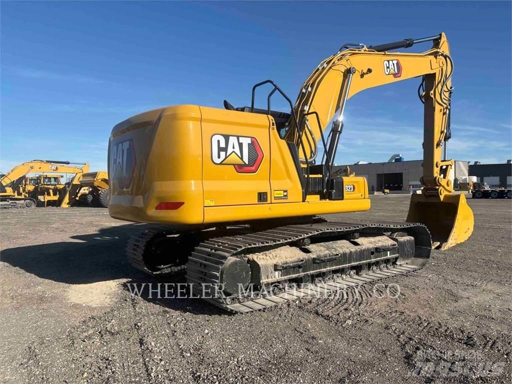 CAT 323 CF Koparki gąsienicowe
