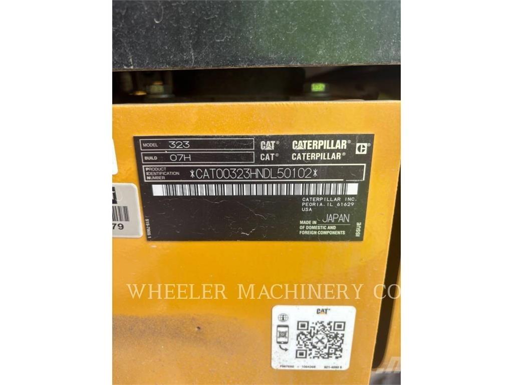 CAT 323 CF Koparki gąsienicowe