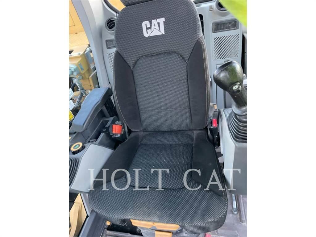 CAT 323 TC Koparki gąsienicowe