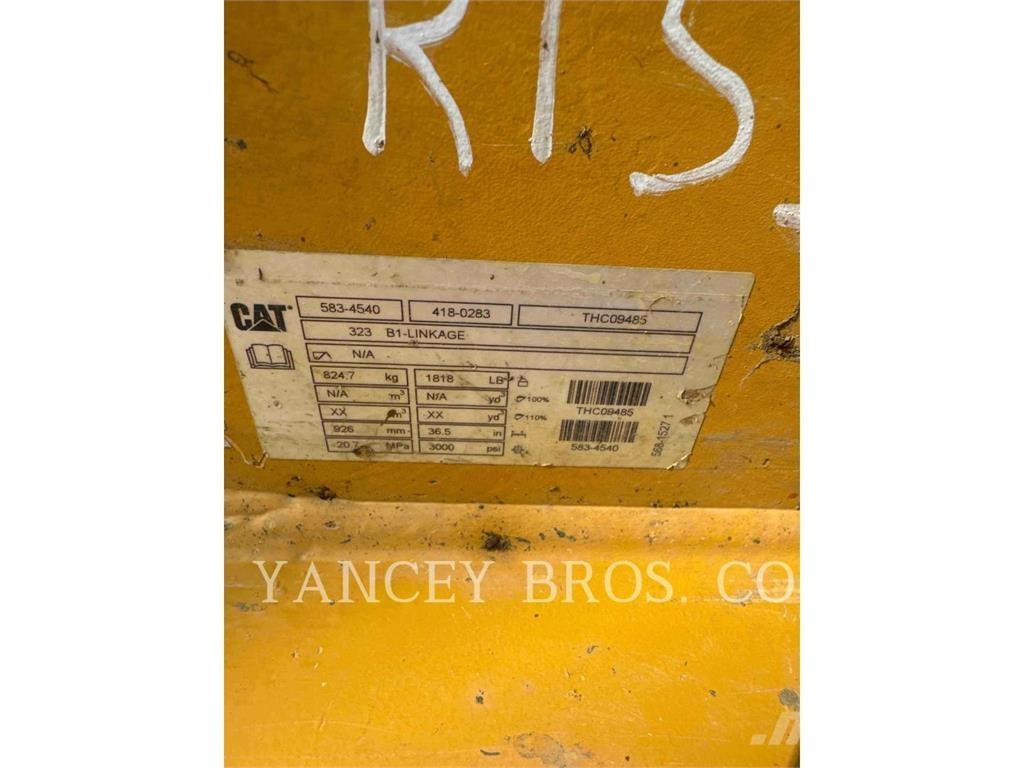 CAT 32307 Koparki gąsienicowe