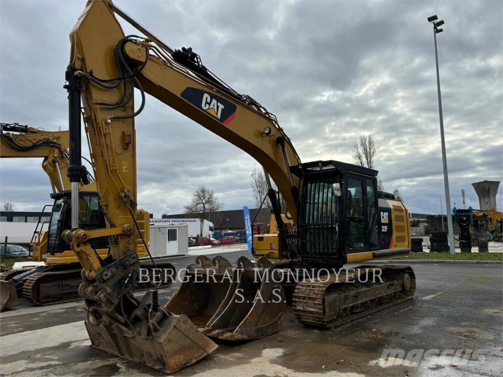 CAT 323F Koparki gąsienicowe