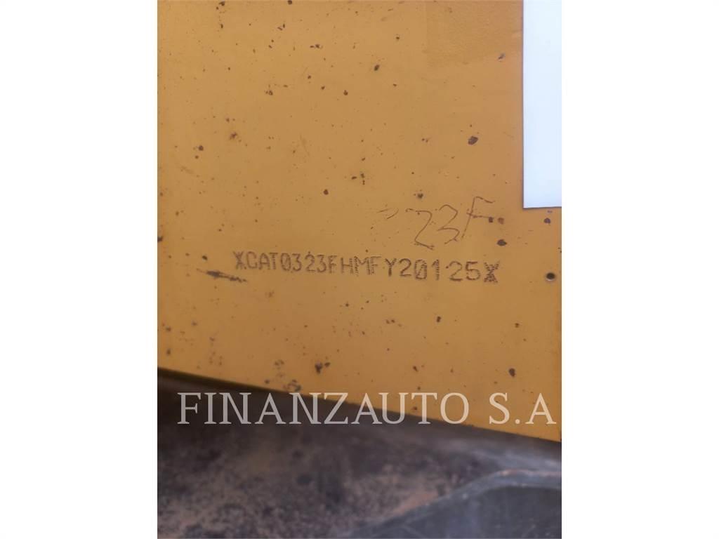 CAT 323F Koparki gąsienicowe