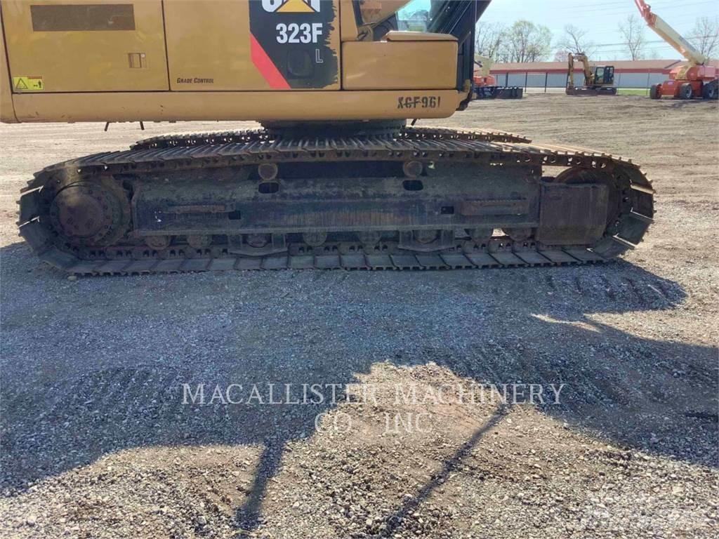 CAT 323FL Koparki gąsienicowe