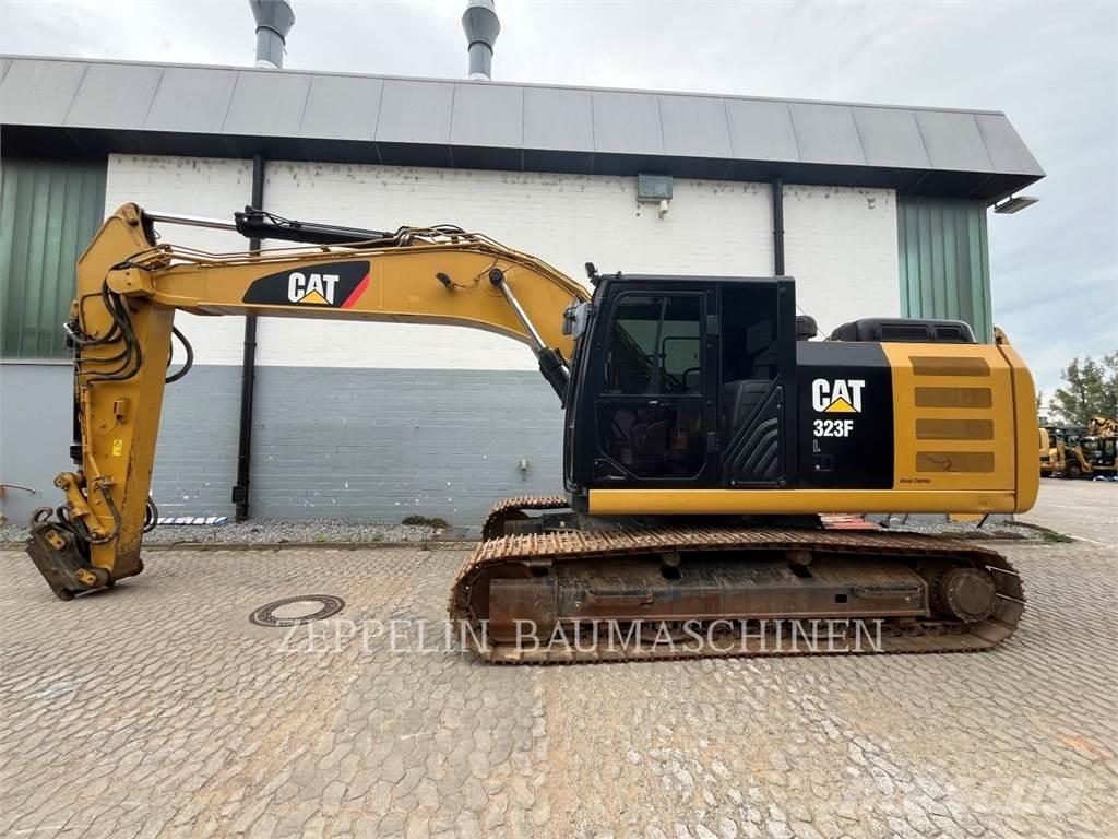 CAT 323FL Koparki gąsienicowe