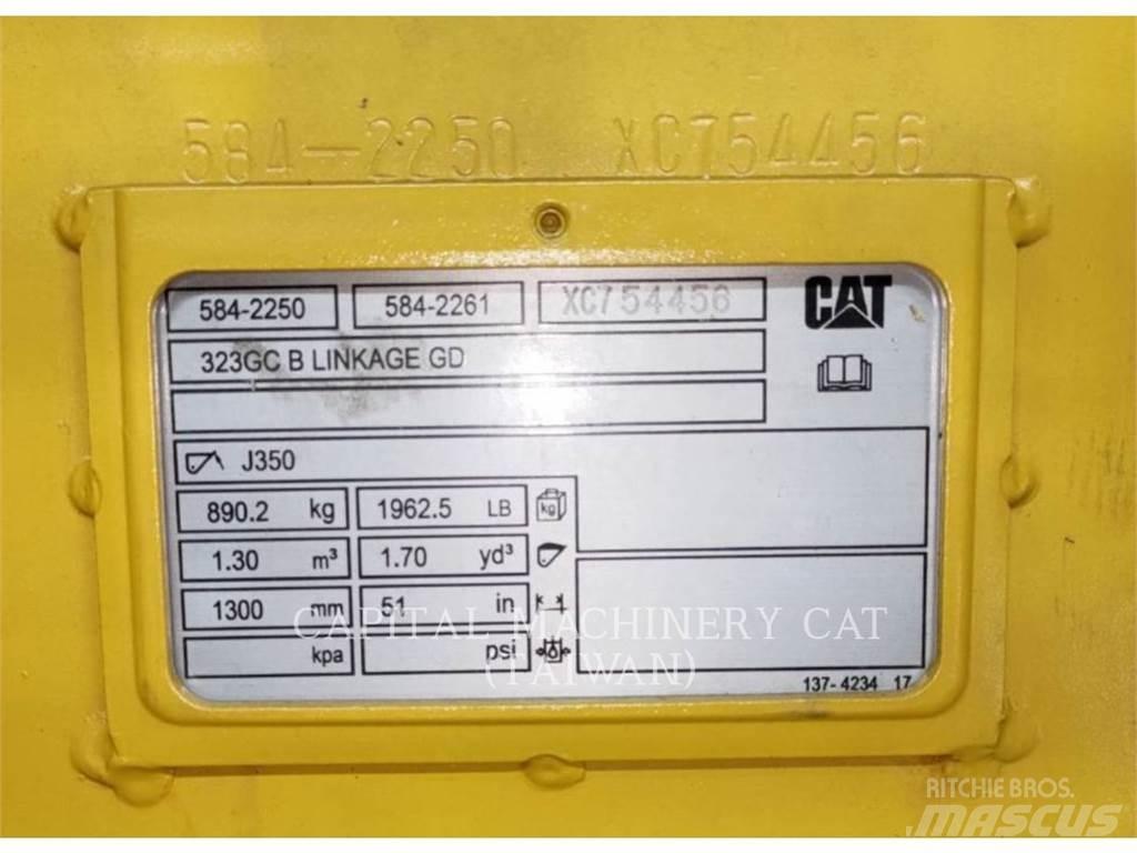 CAT 323GC Łyżki do ładowarek