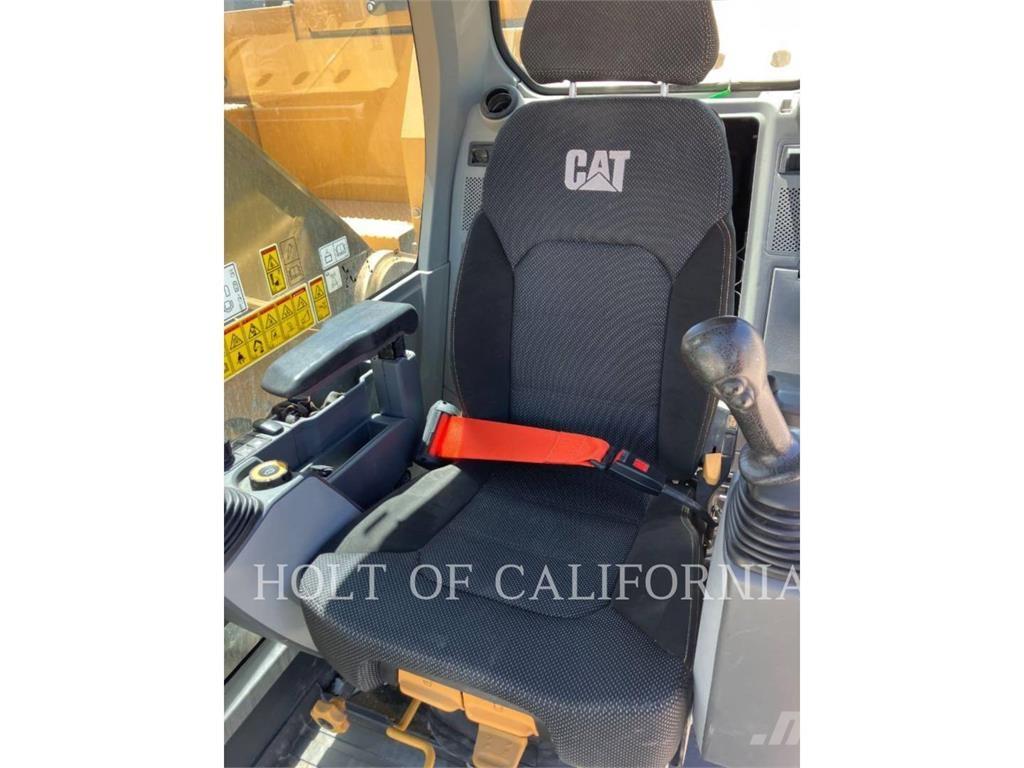 CAT 325 2D Koparki gąsienicowe