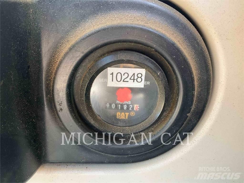 CAT 325CL Koparki gąsienicowe