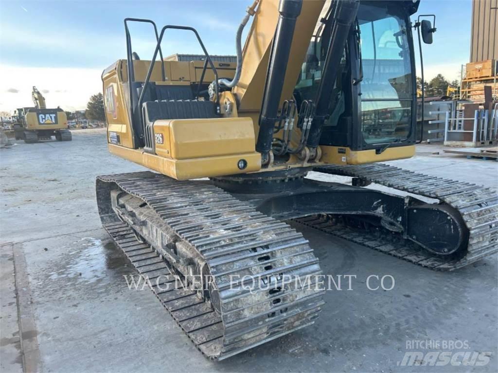 CAT 326 Koparki gąsienicowe
