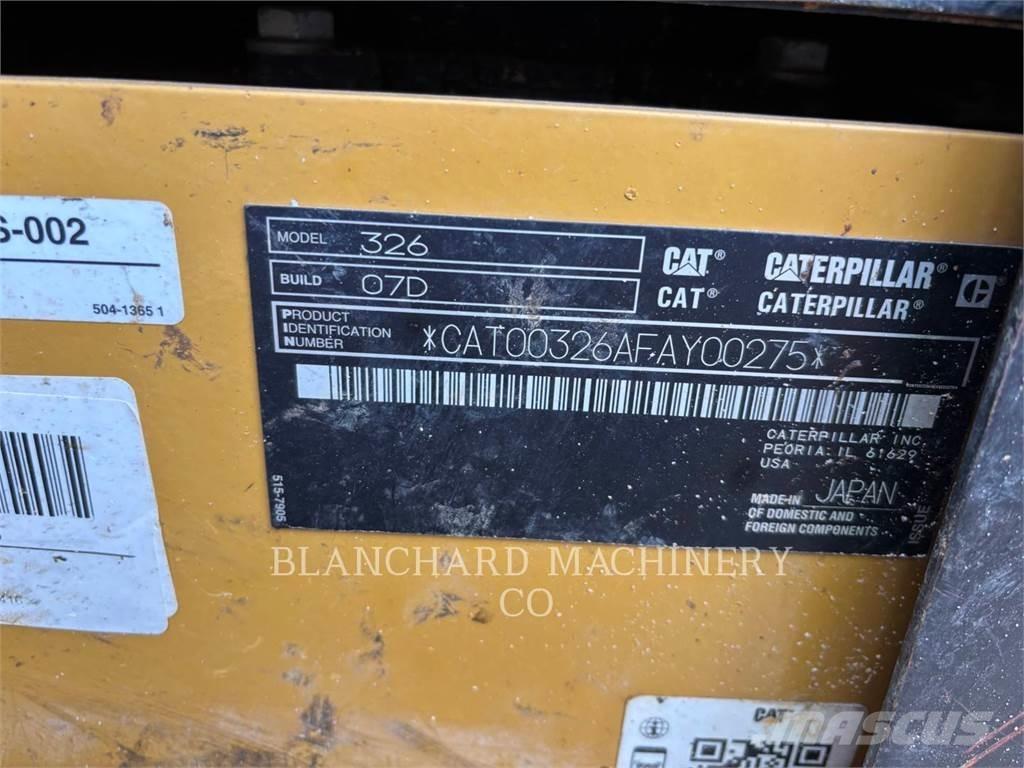 CAT 326 Koparki gąsienicowe