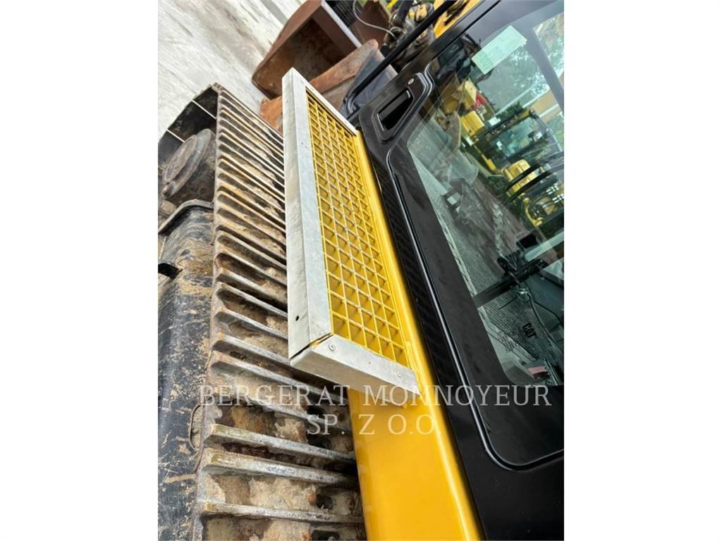CAT 326 Koparki gąsienicowe