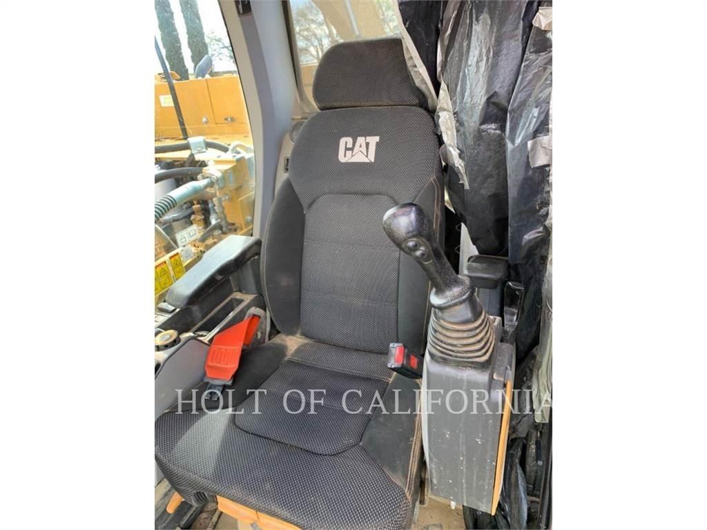 CAT 330 Koparki gąsienicowe