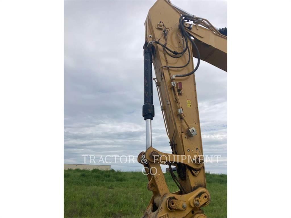 CAT 330 Koparki gąsienicowe