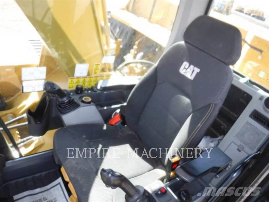 CAT 330-07 Koparki gąsienicowe