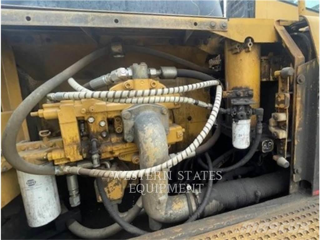 CAT 330B FM Traktory leśne
