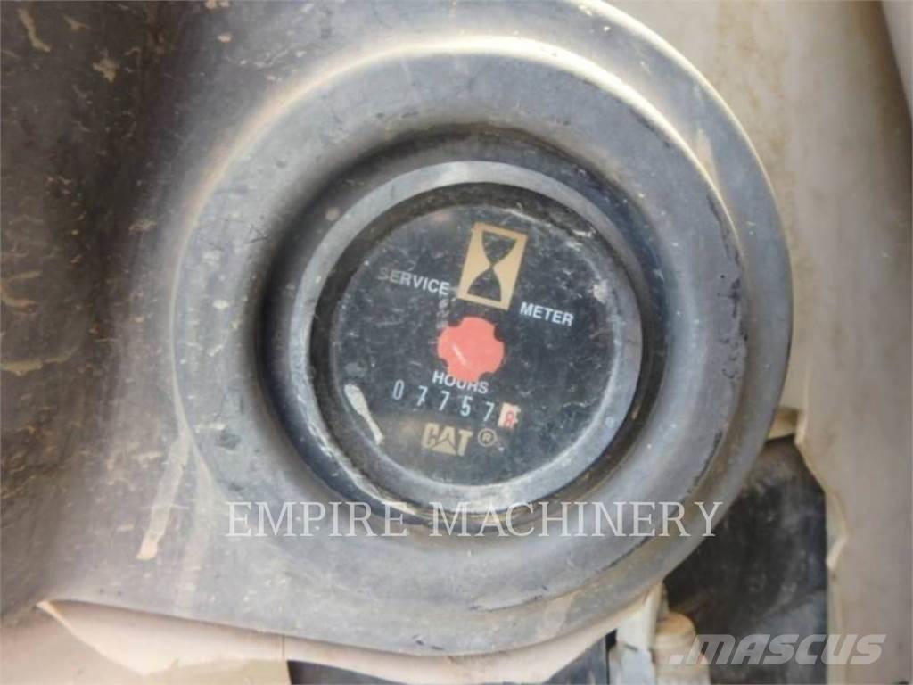 CAT 330CL Koparki gąsienicowe