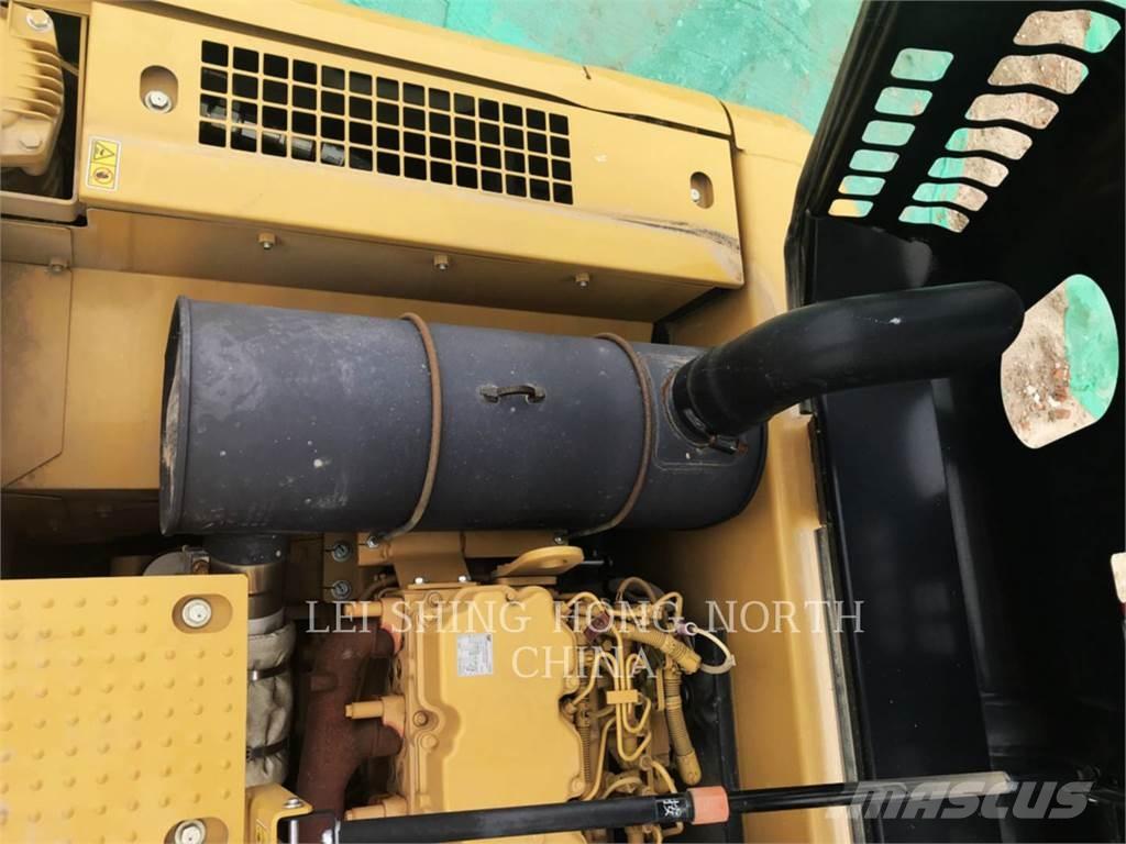 CAT 330D2L Koparki gąsienicowe