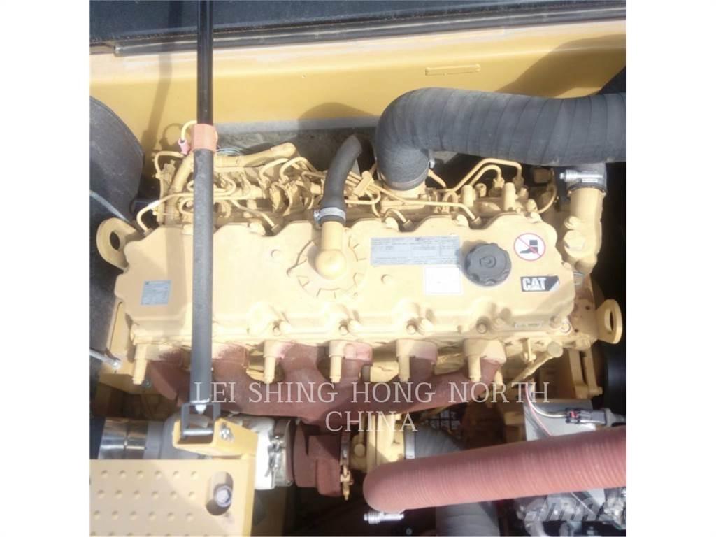 CAT 330D2L Koparki gąsienicowe