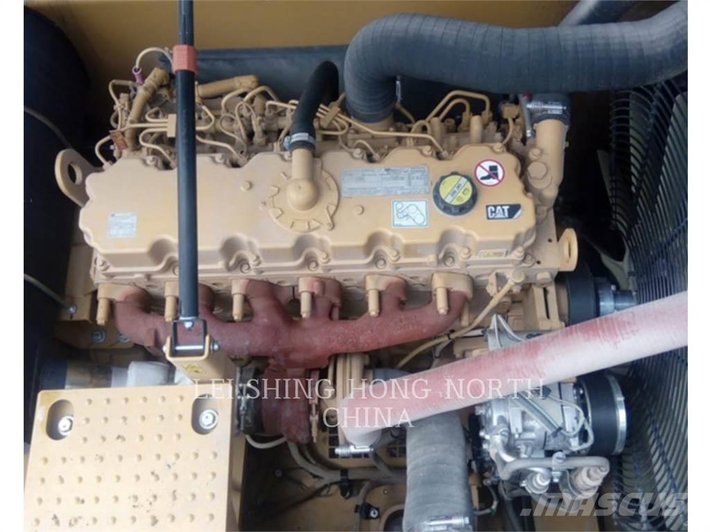 CAT 330D2L Koparki gąsienicowe