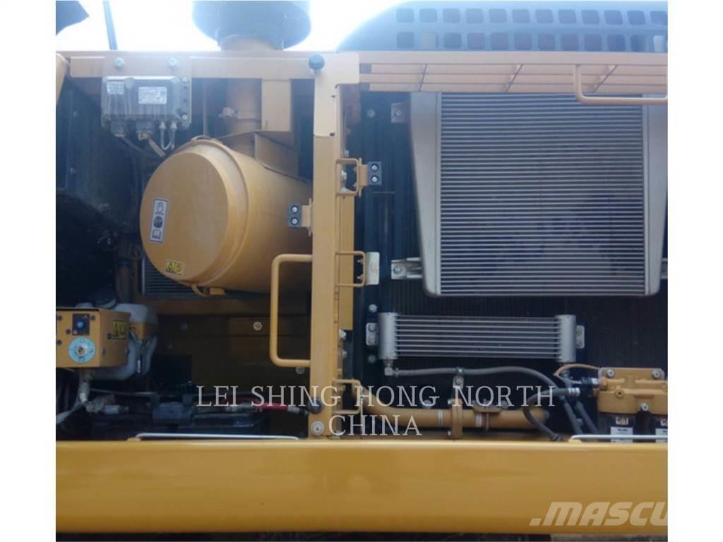 CAT 330D2L Koparki gąsienicowe