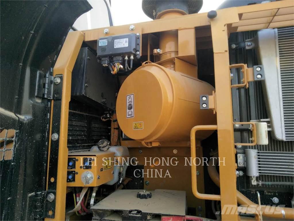 CAT 330D2L Koparki gąsienicowe